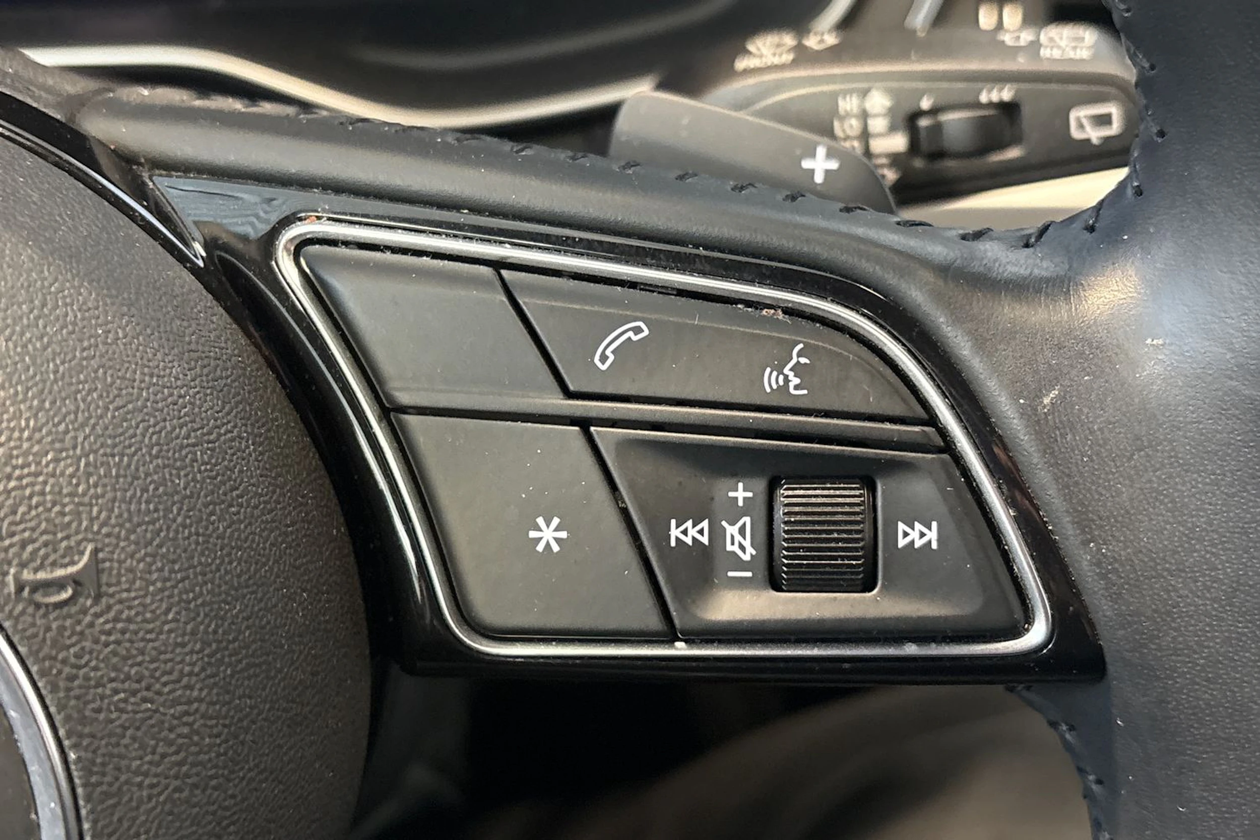 musta Audi A4 allroad quattro 2020 kuva 25.