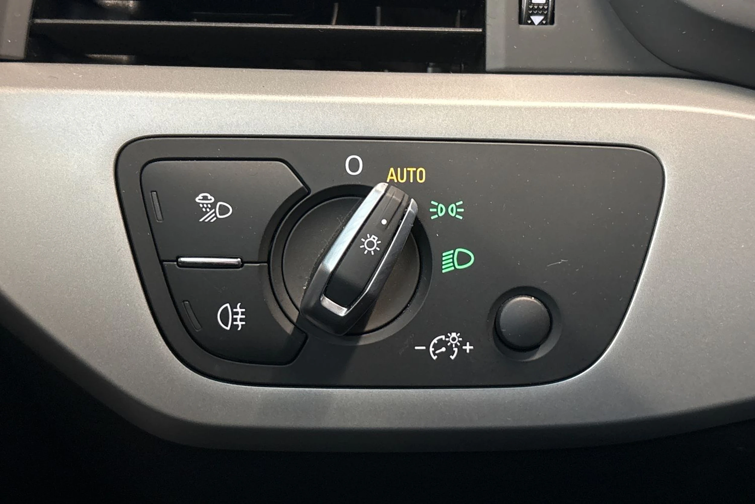 musta Audi A4 allroad quattro 2020 kuva 27.