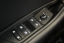 musta Audi A4 allroad quattro 2020 kuva 28.