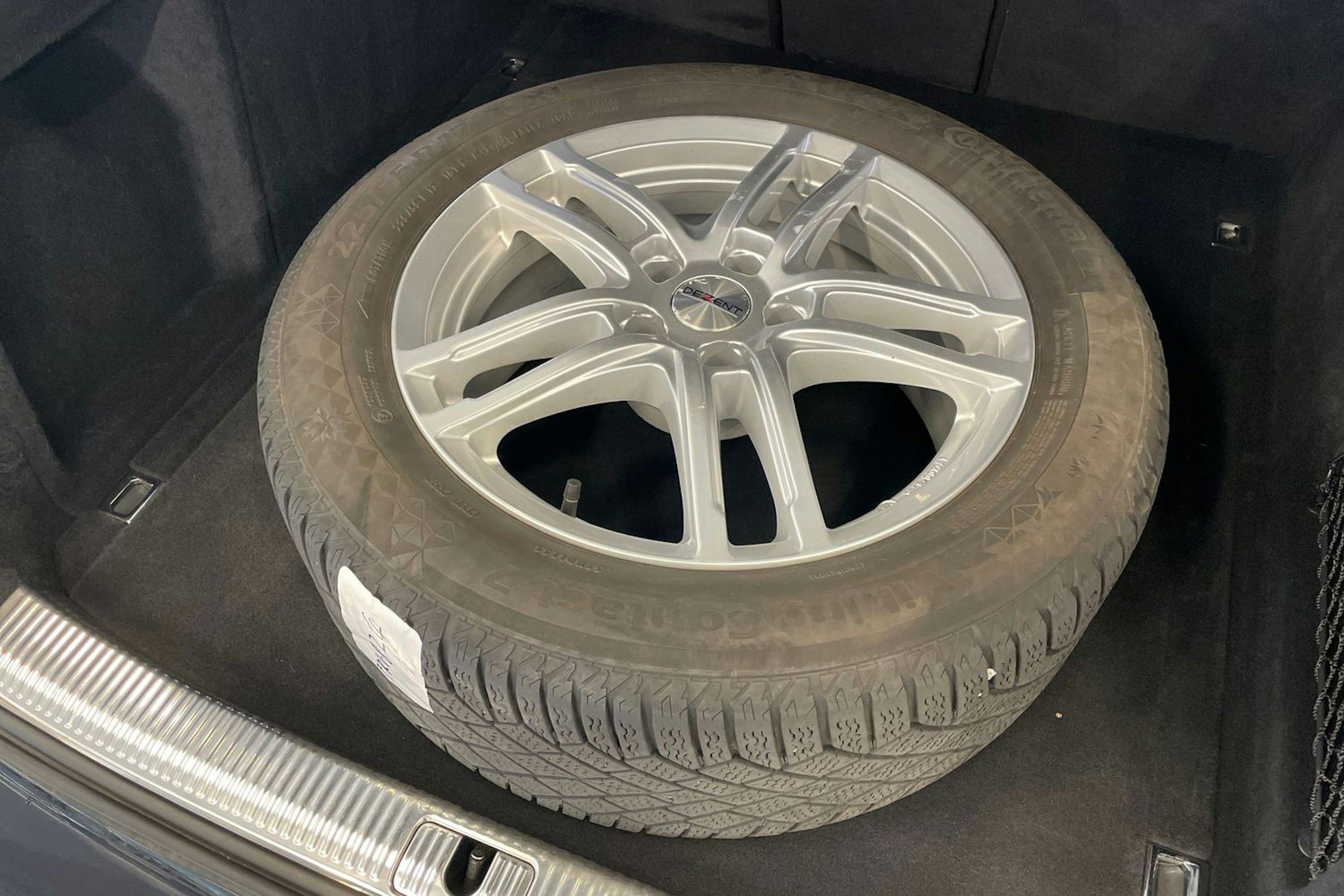 Musta Audi A4 allroad quattro 2020 kuva 13.