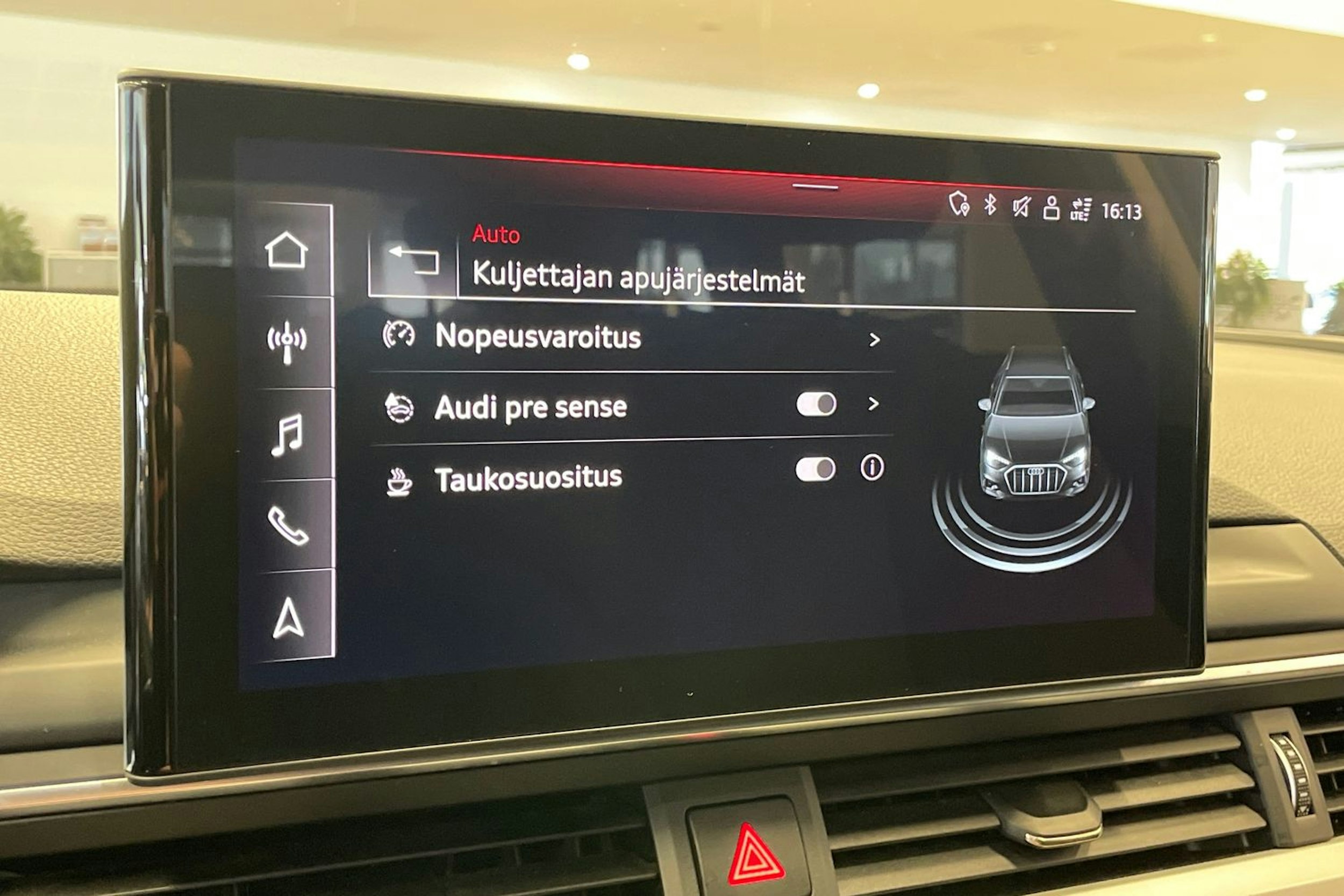 Musta Audi A4 allroad quattro 2020 kuva 18.