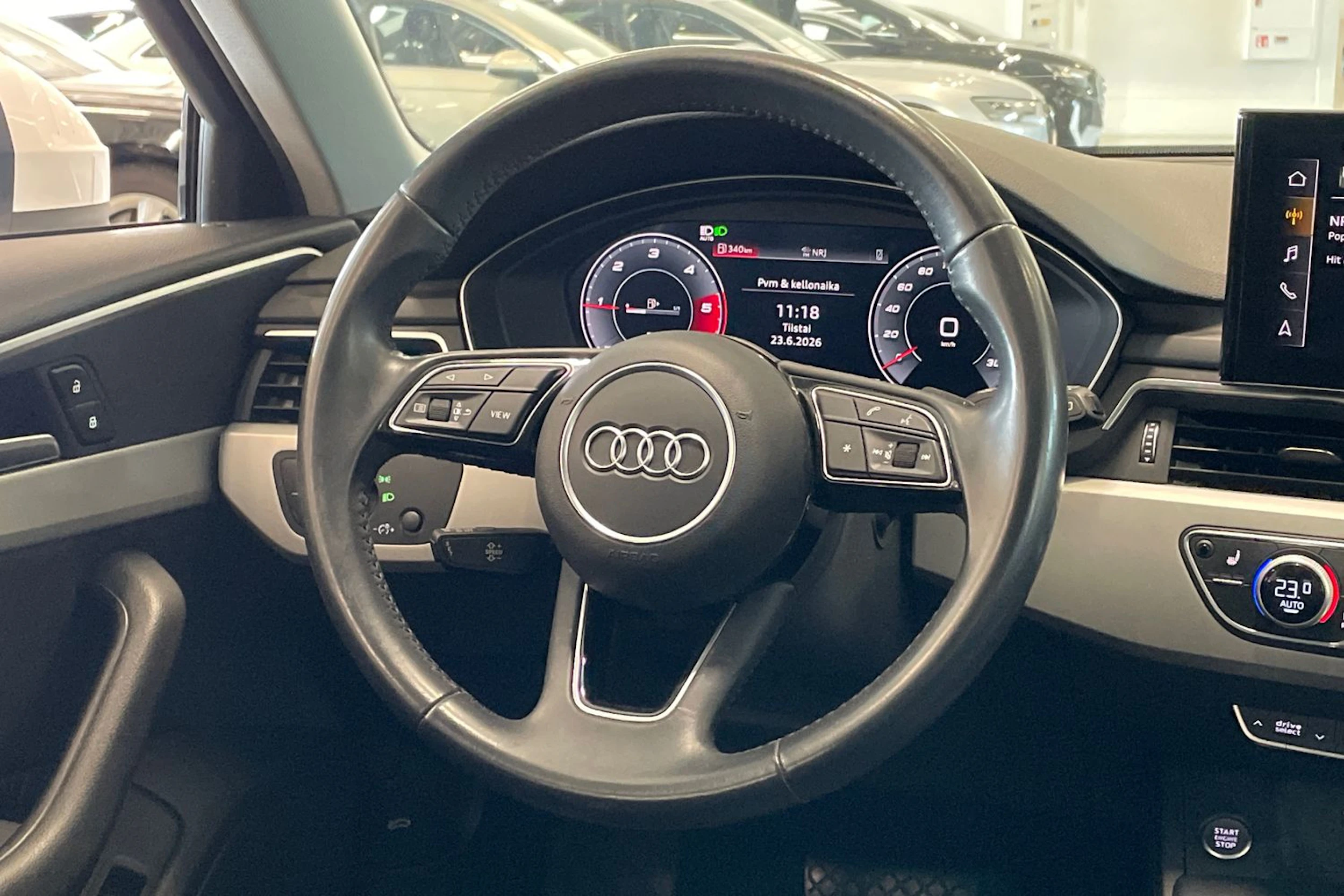 valkoinen Audi A4 allroad quattro 2020 kuva 17.