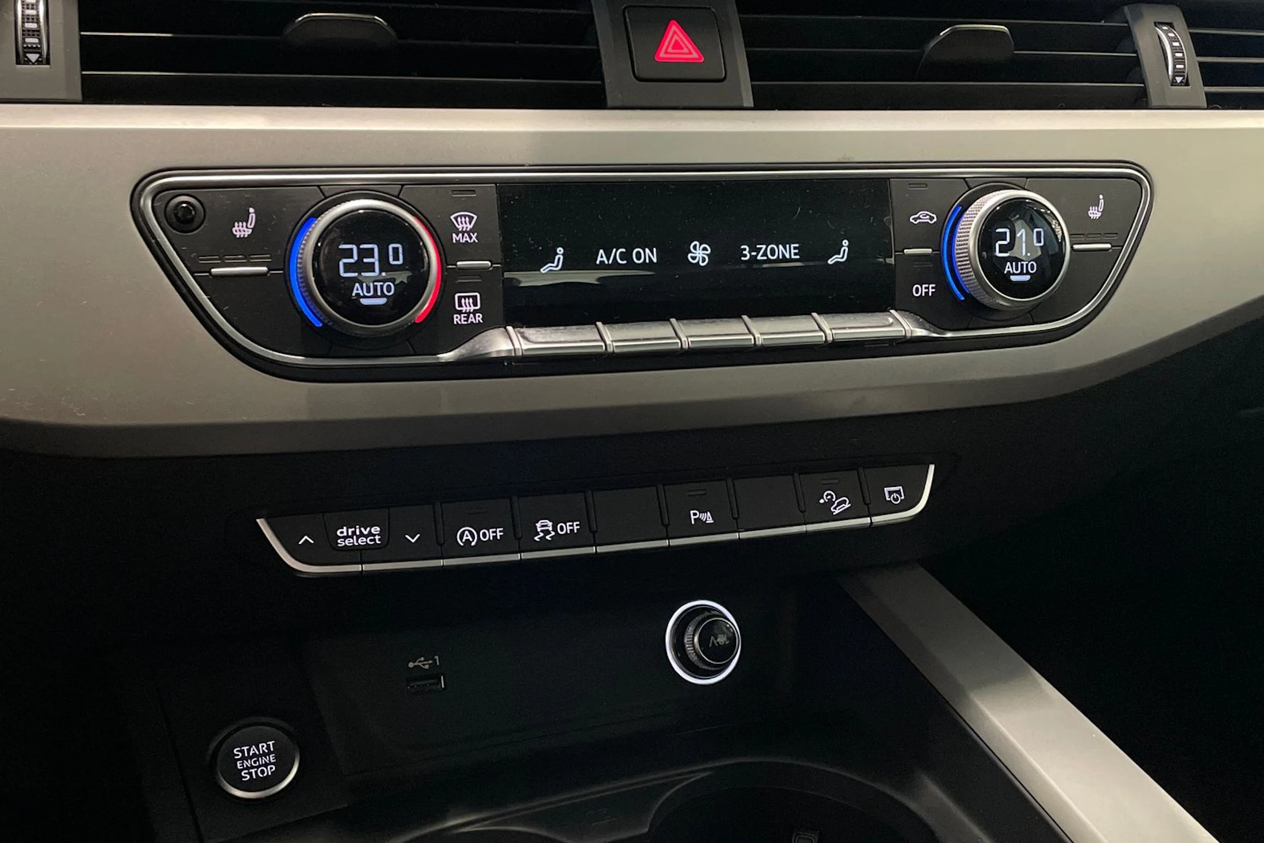 valkoinen Audi A4 allroad quattro 2020 kuva 29.