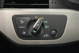 valkoinen Audi A4 allroad quattro 2020 kuva 31.