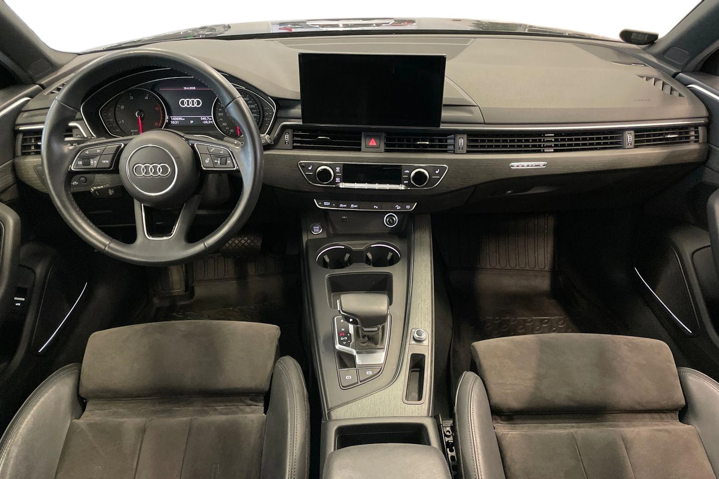 Musta Audi A4 allroad quattro 2020 kuva 9.