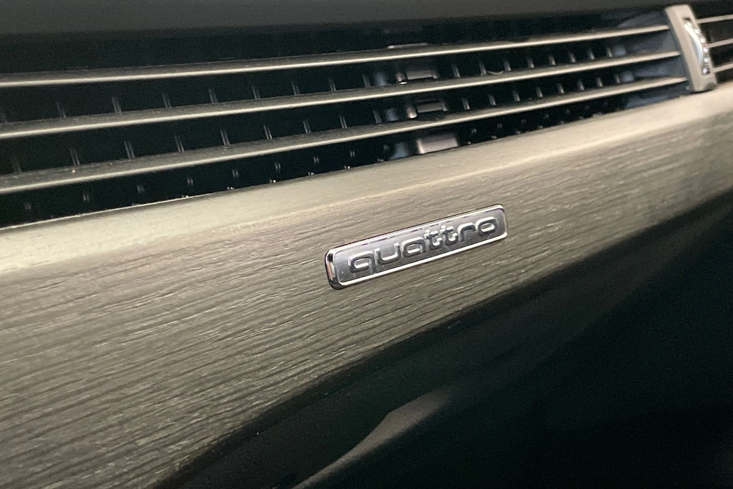 Musta Audi A4 allroad quattro 2020 kuva 18.