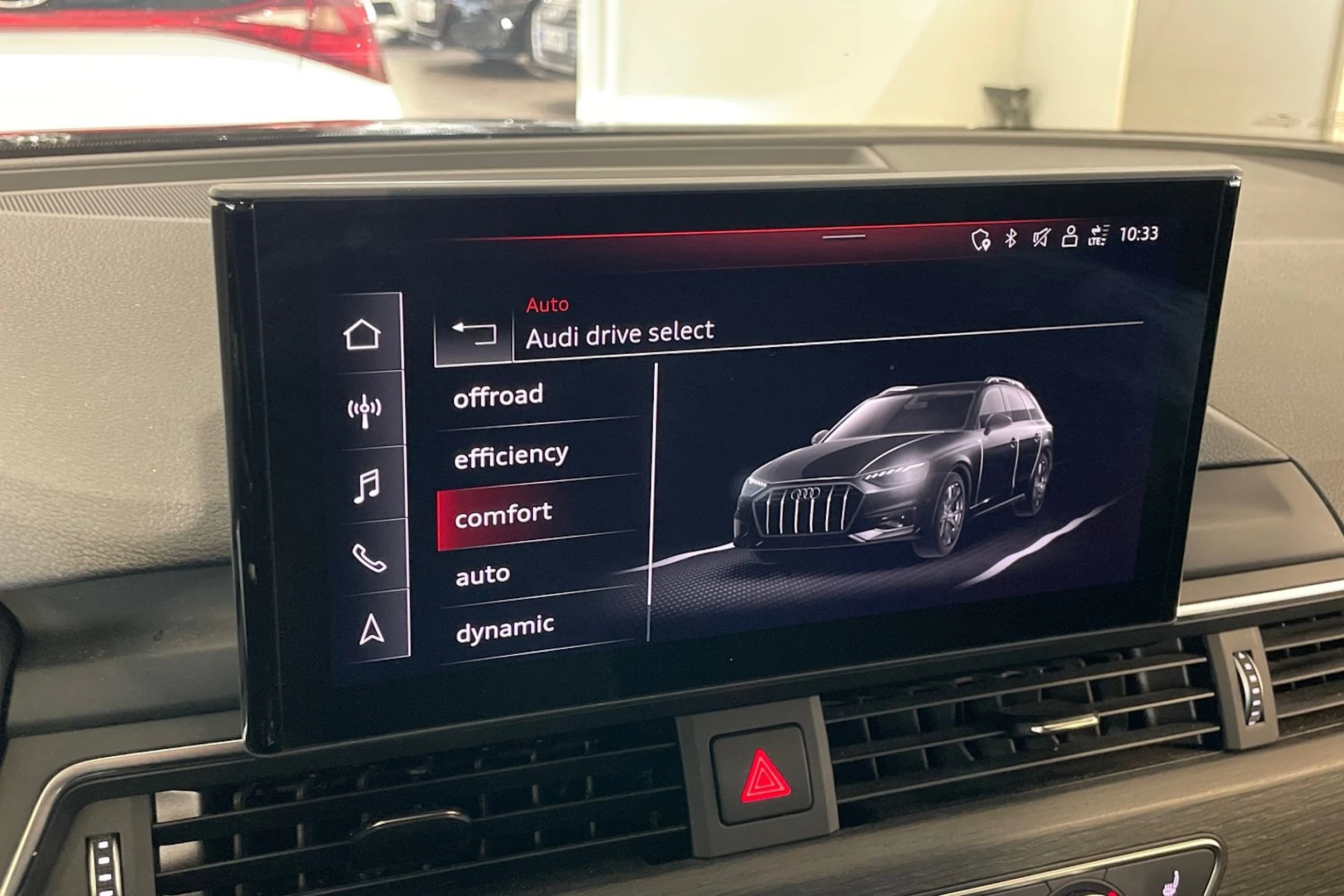 Musta Audi A4 allroad quattro 2020 kuva 25.