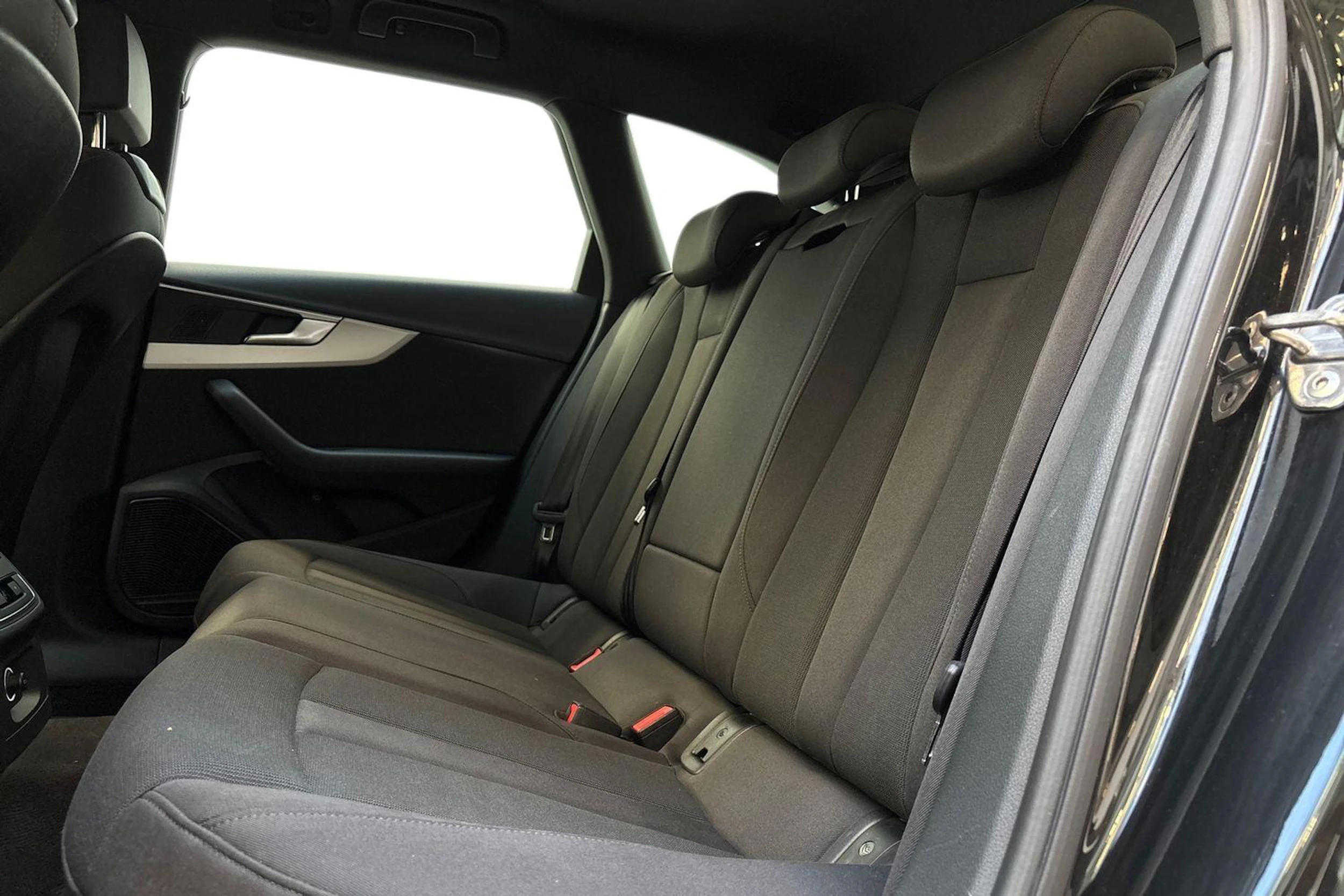 musta Audi A4 allroad quattro 2020 kuva 8.