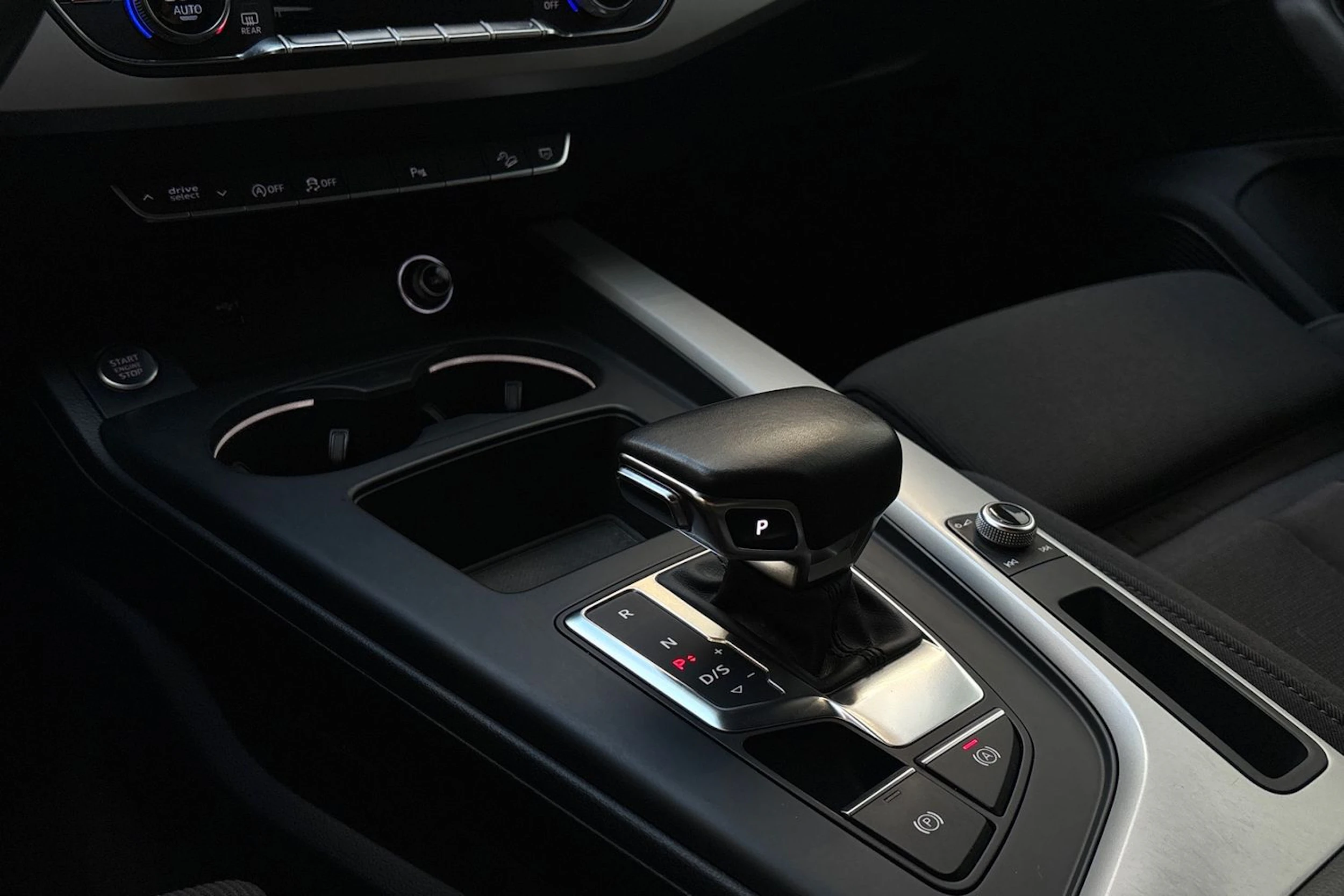 musta Audi A4 allroad quattro 2020 kuva 20.