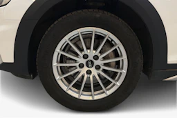 valkoinen Audi A4 allroad quattro 2021 kuva 9.