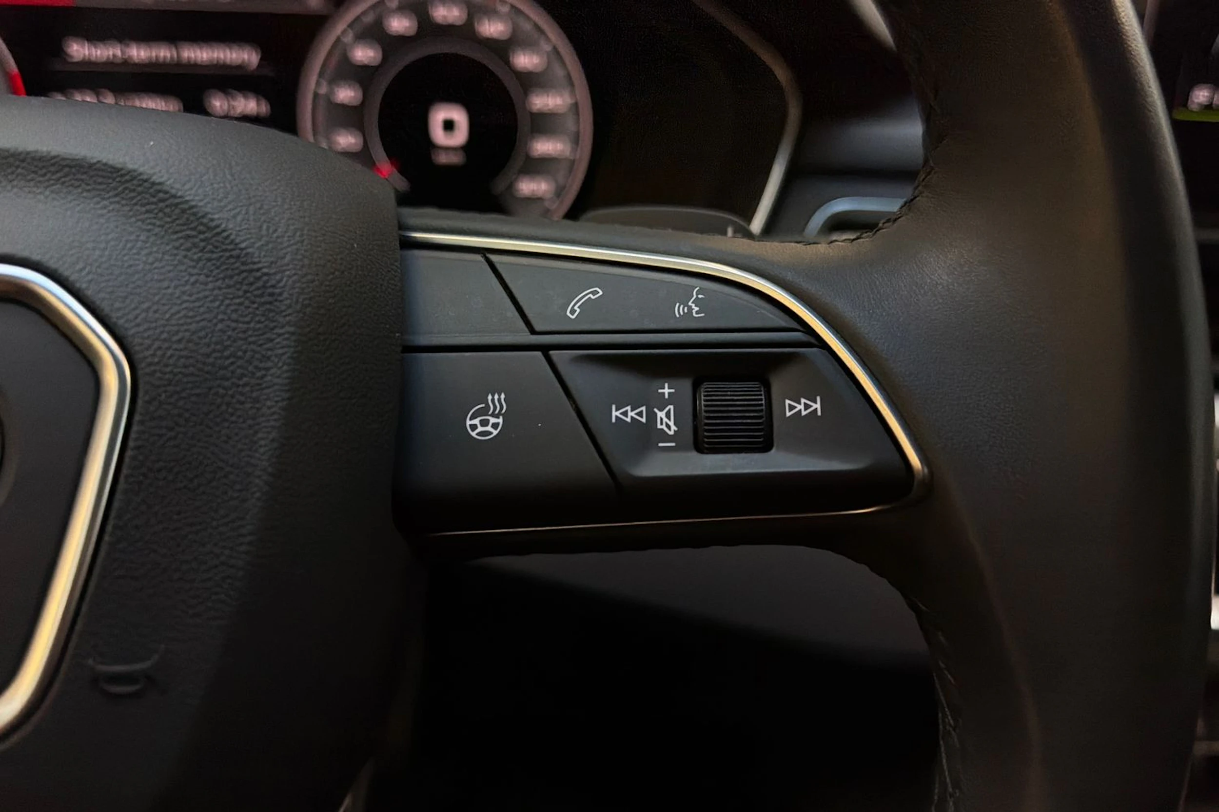 valkoinen Audi A4 allroad quattro 2021 kuva 14.