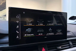 valkoinen Audi A4 allroad quattro 2021 kuva 16.