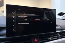 valkoinen Audi A4 allroad quattro 2021 kuva 19.