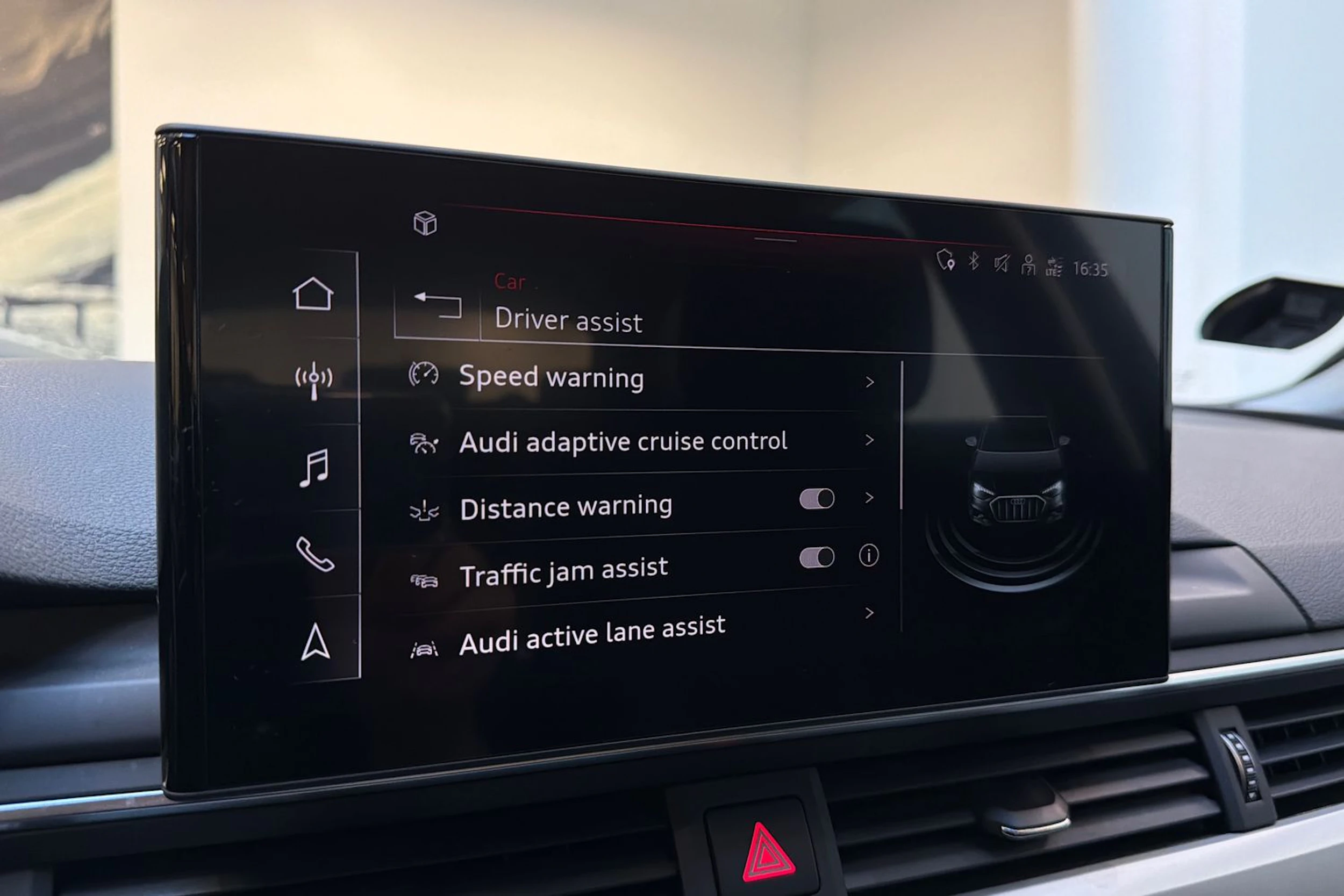 valkoinen Audi A4 allroad quattro 2021 kuva 20.
