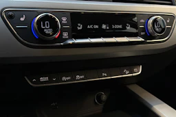 valkoinen Audi A4 allroad quattro 2021 kuva 24.