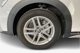 valkoinen Audi A4 allroad quattro 2021 kuva 11.