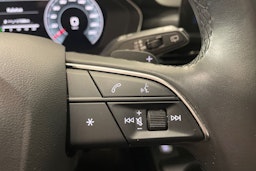 valkoinen Audi A4 allroad quattro 2021 kuva 17.