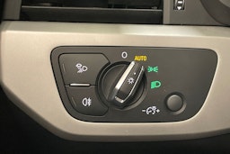 valkoinen Audi A4 allroad quattro 2021 kuva 21.