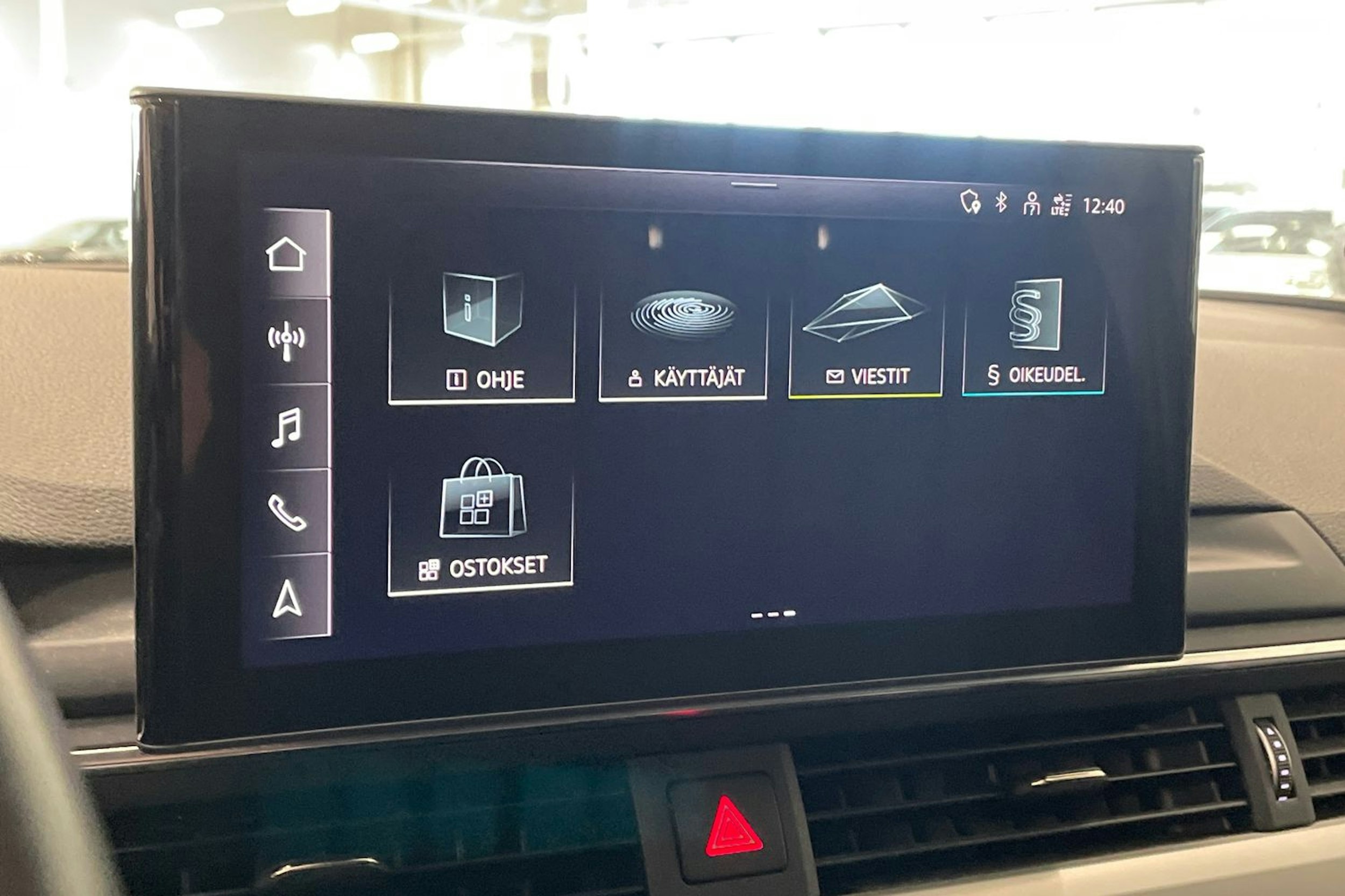 valkoinen Audi A4 allroad quattro 2021 kuva 25.