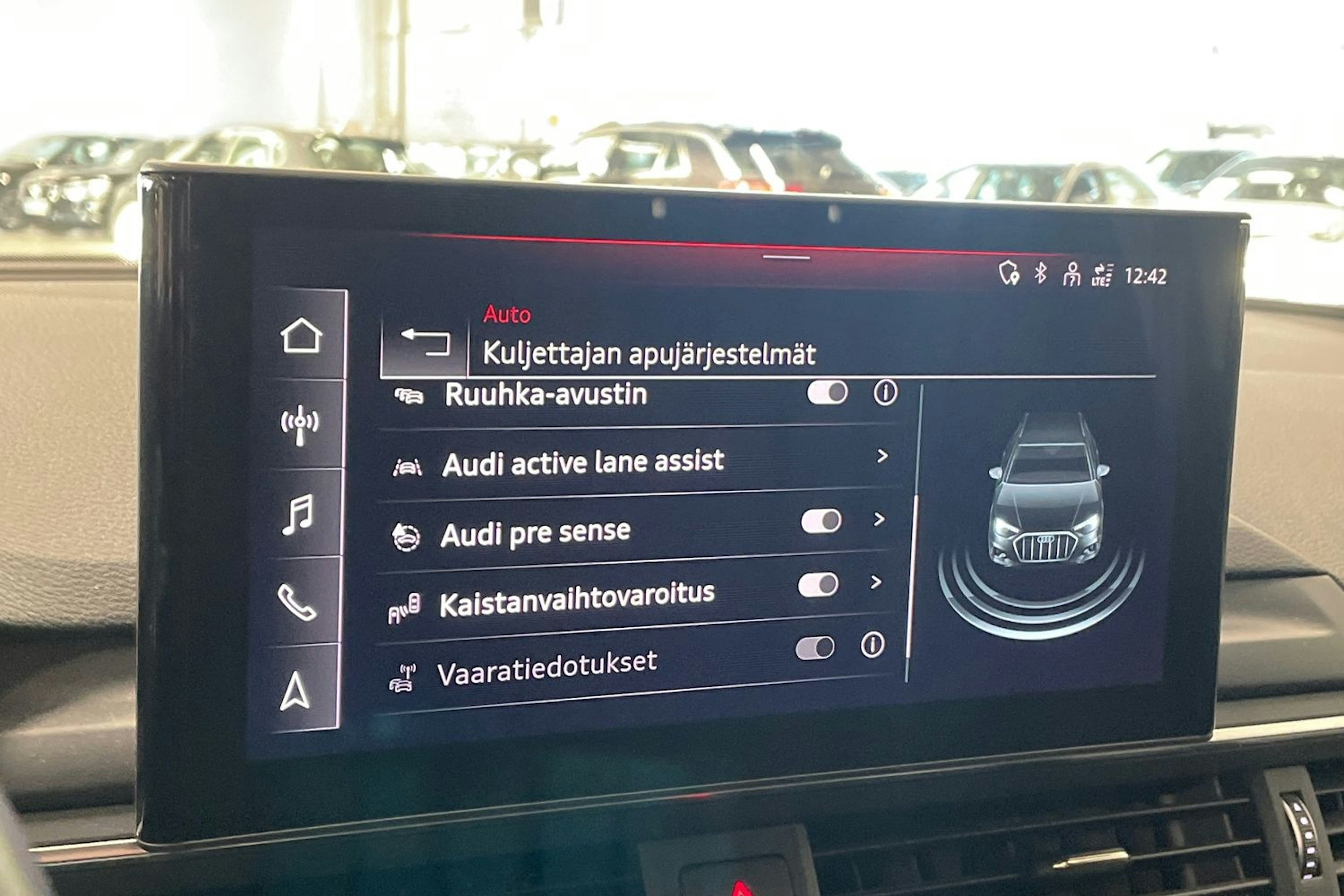 valkoinen Audi A4 allroad quattro 2021 kuva 31.