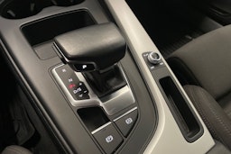 valkoinen Audi A4 allroad quattro 2021 kuva 34.