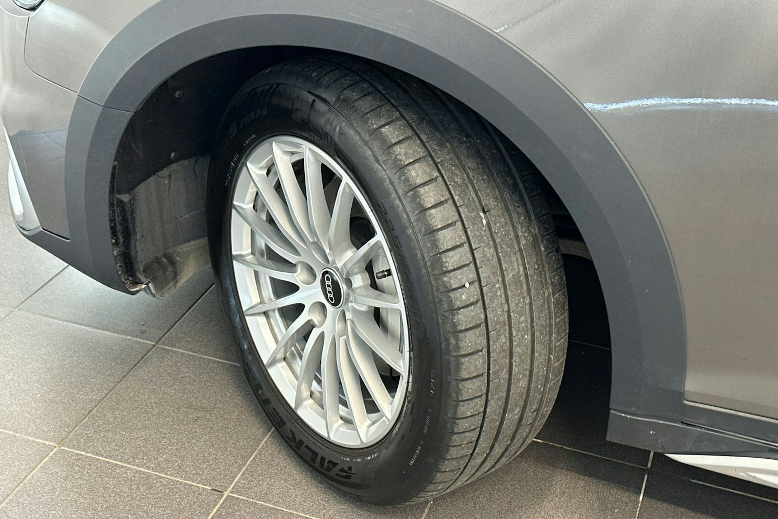 vihreä Audi A4 allroad quattro 2021 kuva 13.