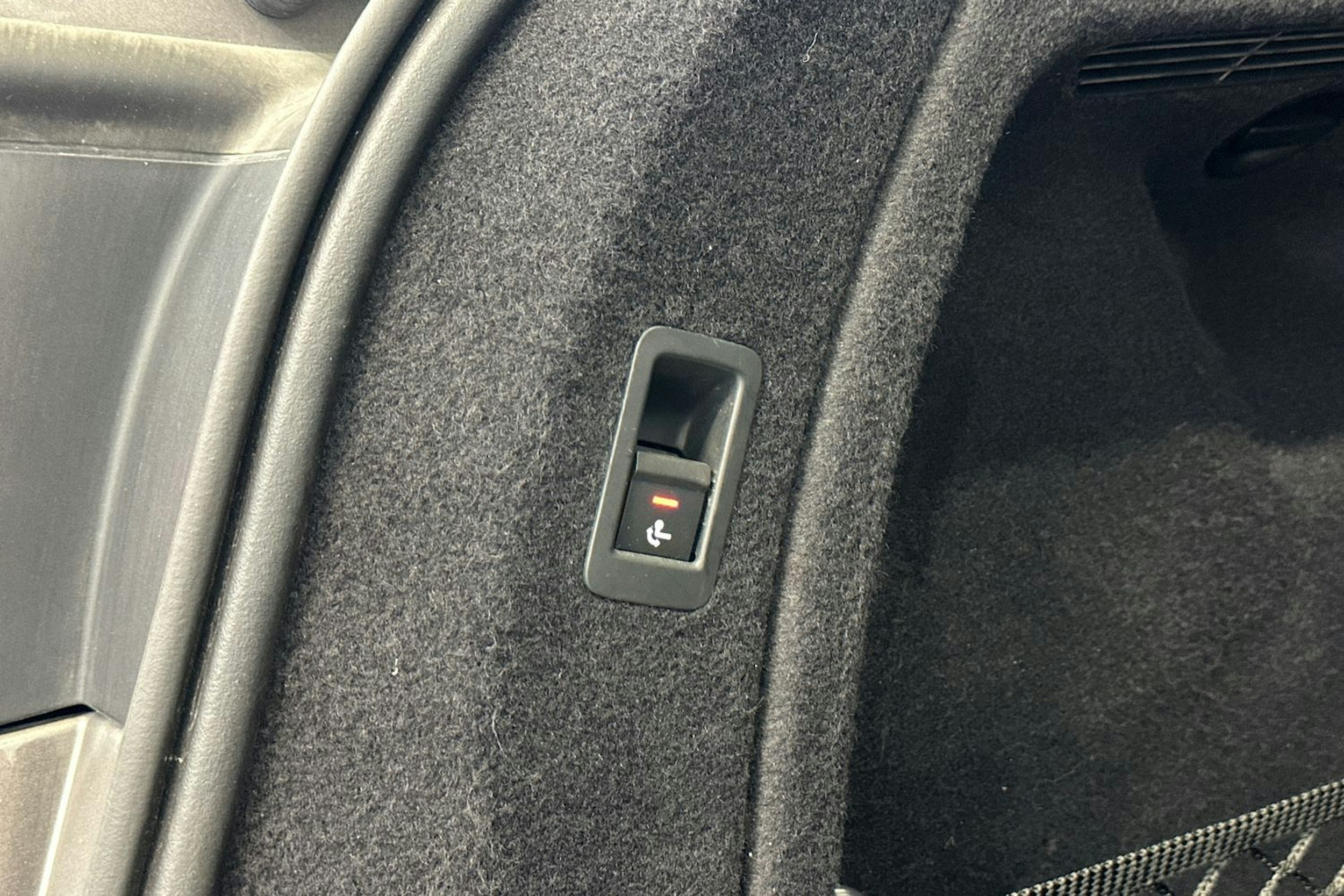vihreä Audi A4 allroad quattro 2021 kuva 15.