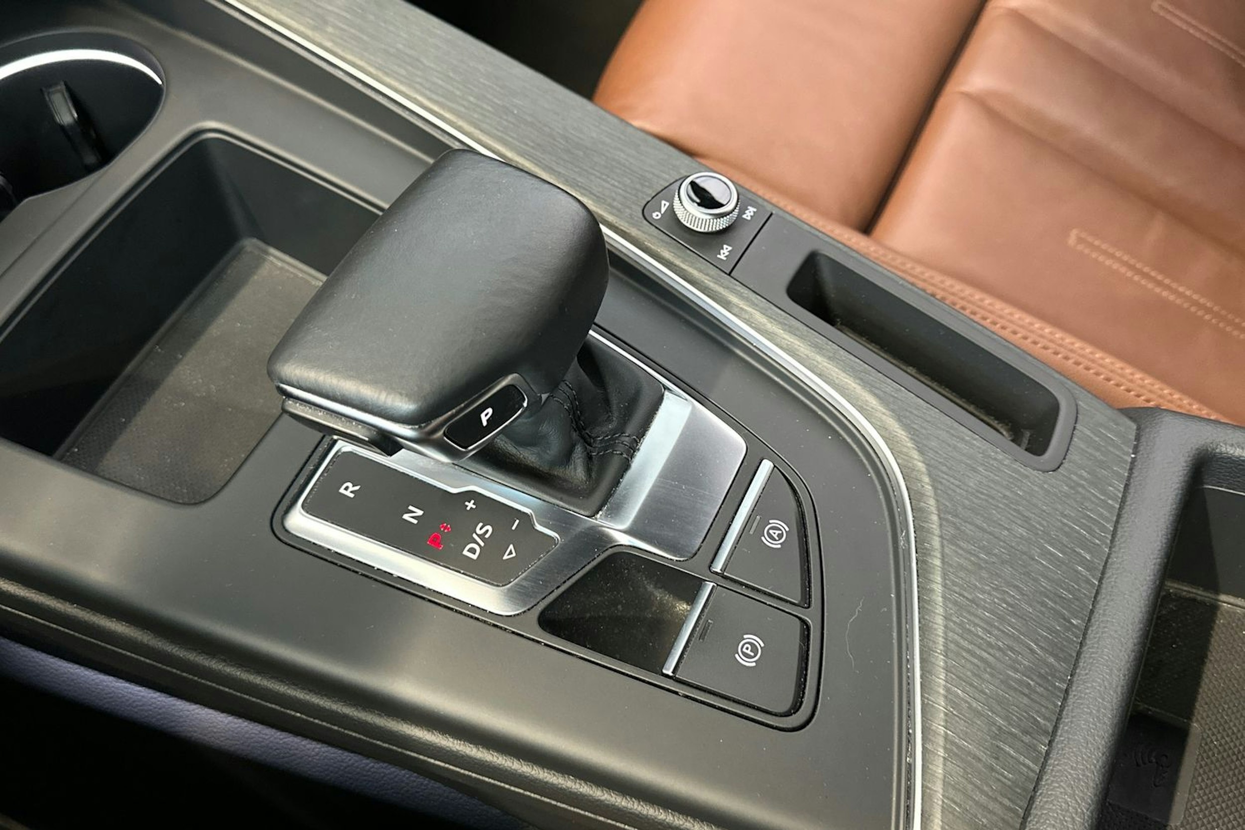 vihreä Audi A4 allroad quattro 2021 kuva 21.