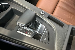 vihreä Audi A4 allroad quattro 2021 kuva 21.