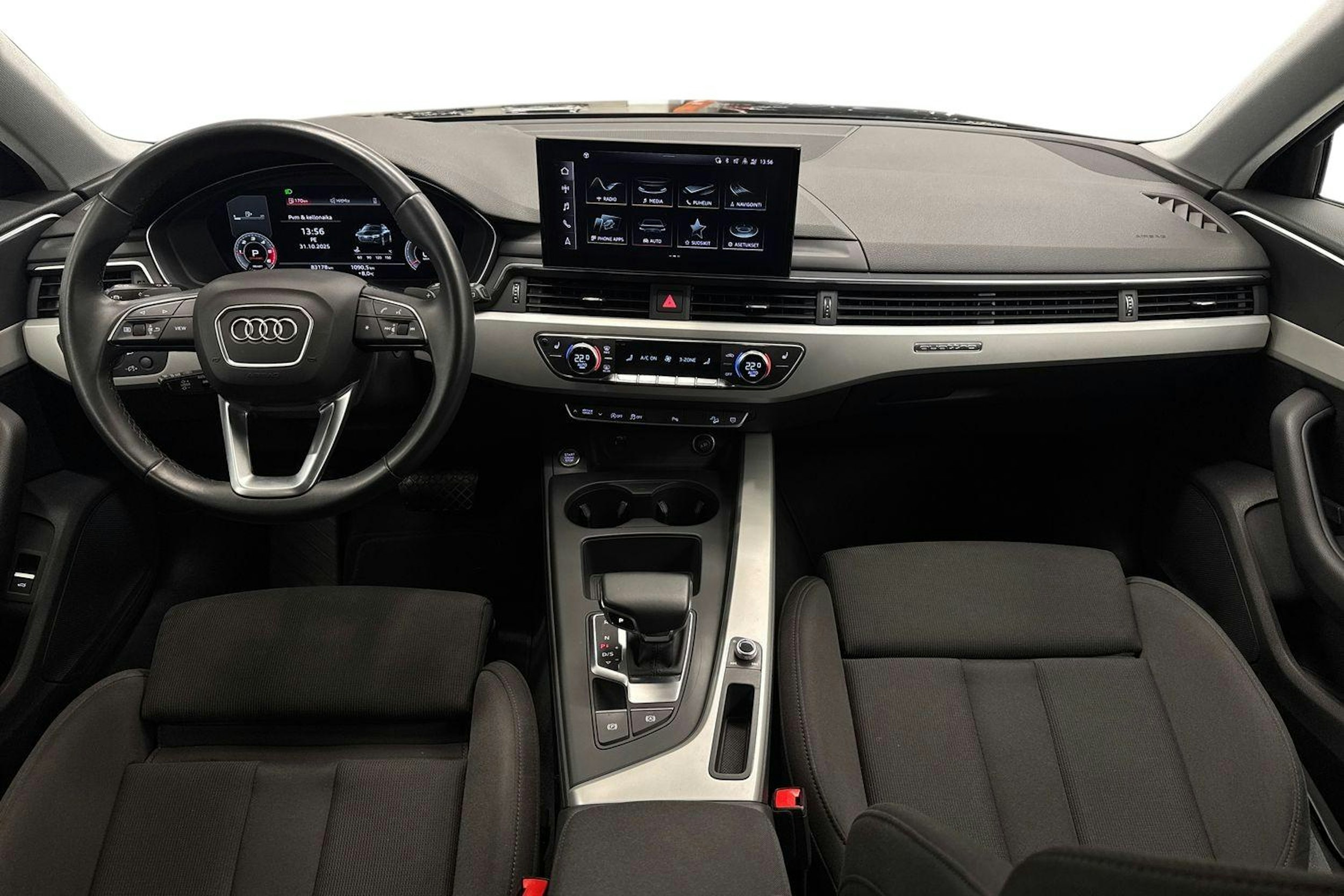 Musta Audi A4 allroad quattro 2021 kuva 9.