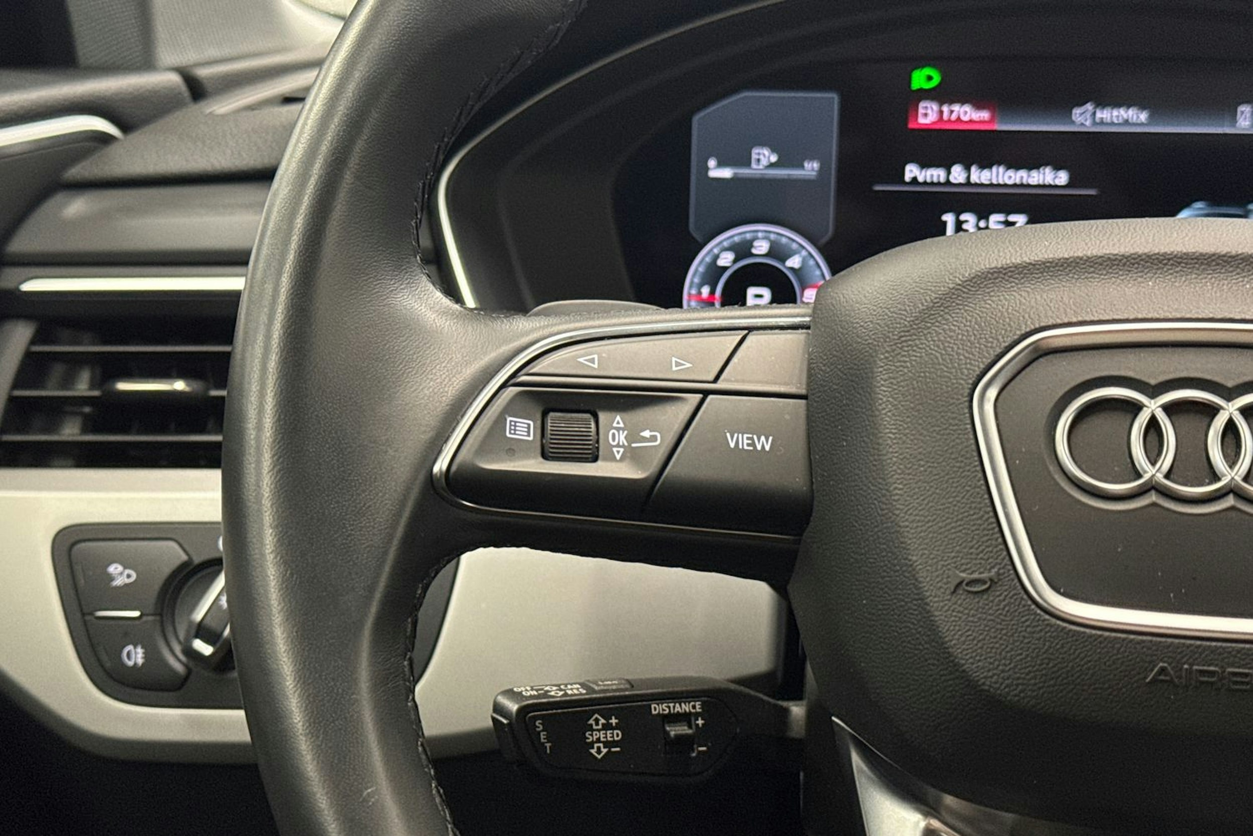 Musta Audi A4 allroad quattro 2021 kuva 15.