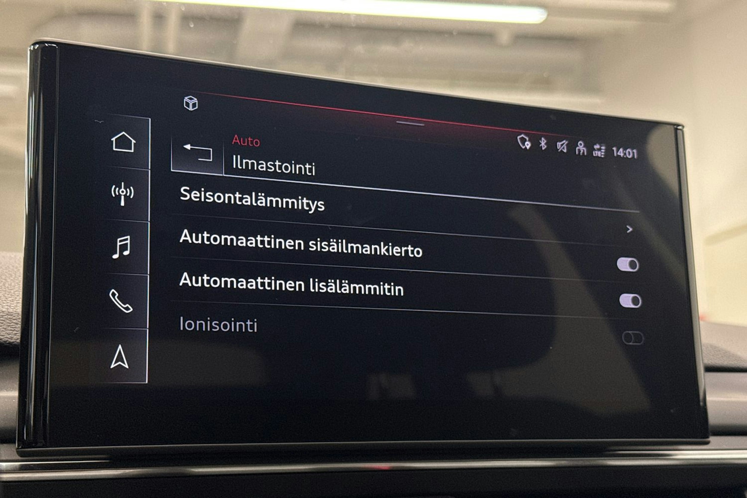 Musta Audi A4 allroad quattro 2021 kuva 33.