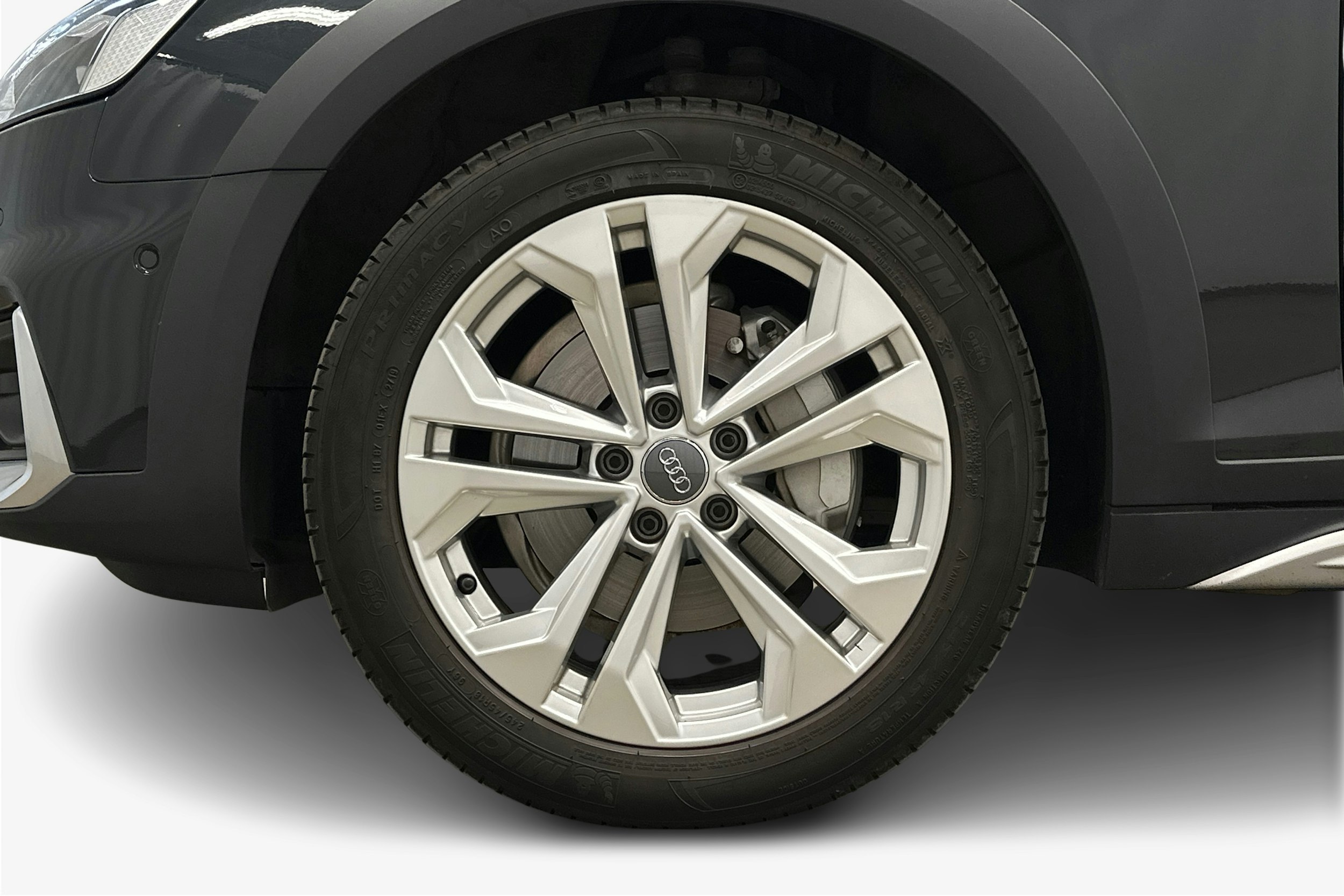 harmaa Audi A4 allroad quattro 2021 kuva 9.