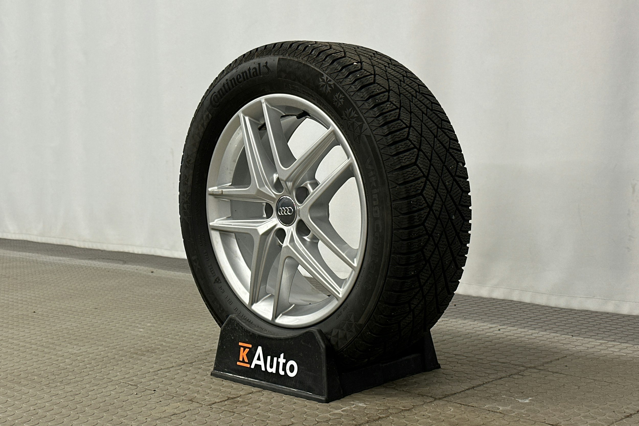 harmaa Audi A4 allroad quattro 2021 kuva 10.