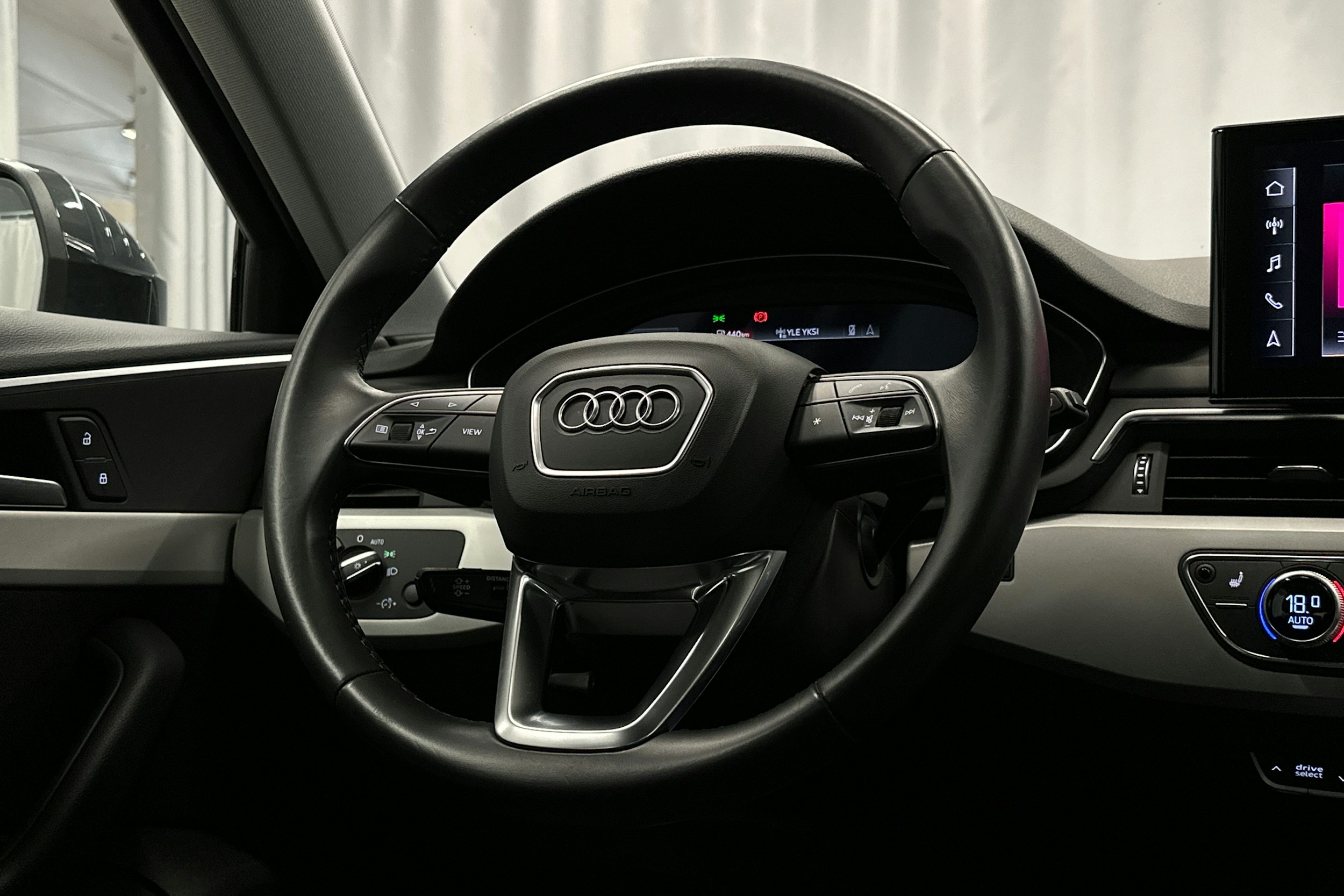 harmaa Audi A4 allroad quattro 2021 kuva 17.