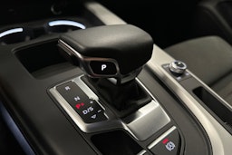 harmaa Audi A4 allroad quattro 2021 kuva 30.