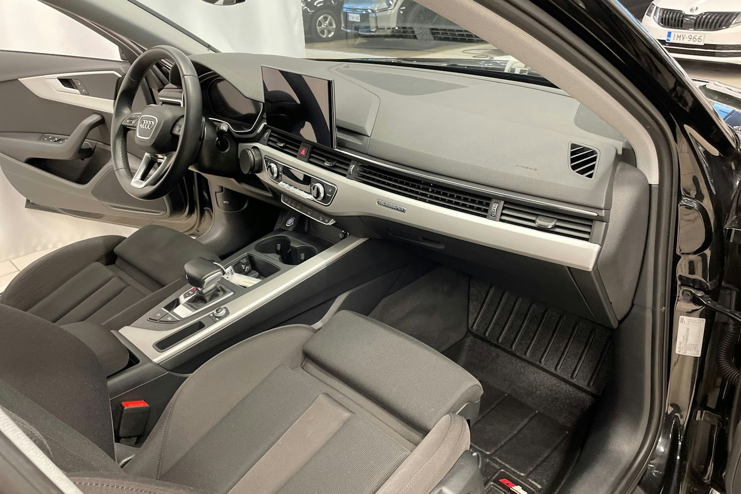 Musta Audi A4 allroad quattro 2021 kuva 26.