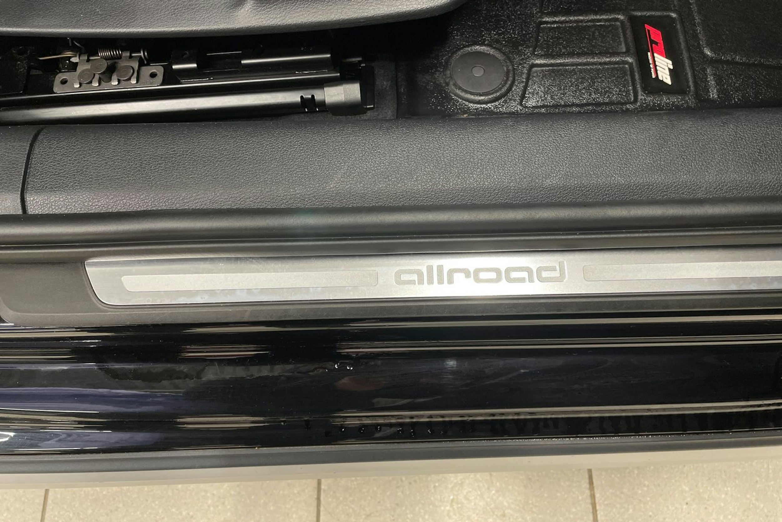 Musta Audi A4 allroad quattro 2021 kuva 29.