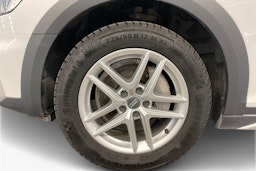 valkoinen Audi A4 allroad quattro 2022 kuva 11.