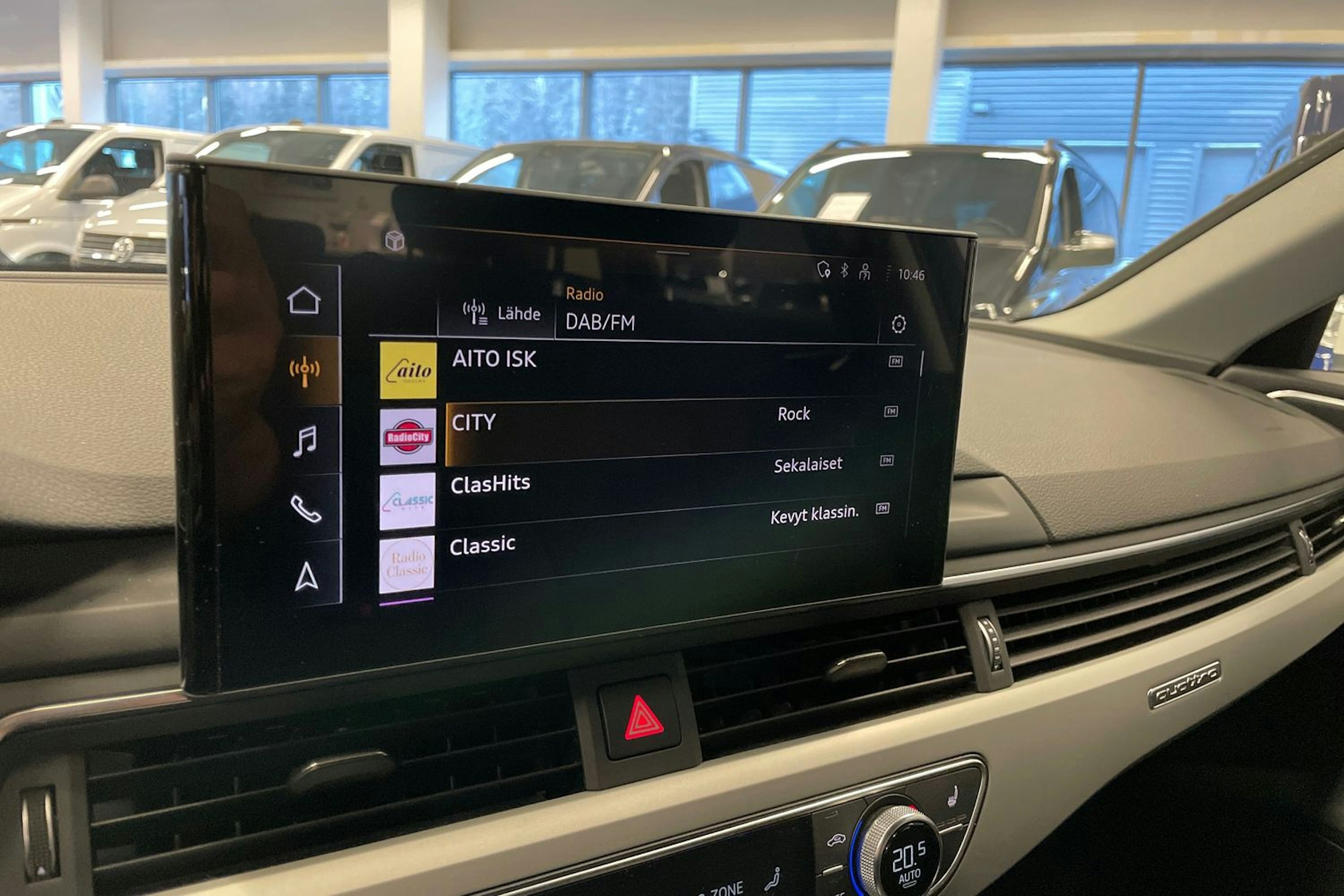 valkoinen Audi A4 allroad quattro 2022 kuva 15.