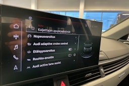 valkoinen Audi A4 allroad quattro 2022 kuva 17.