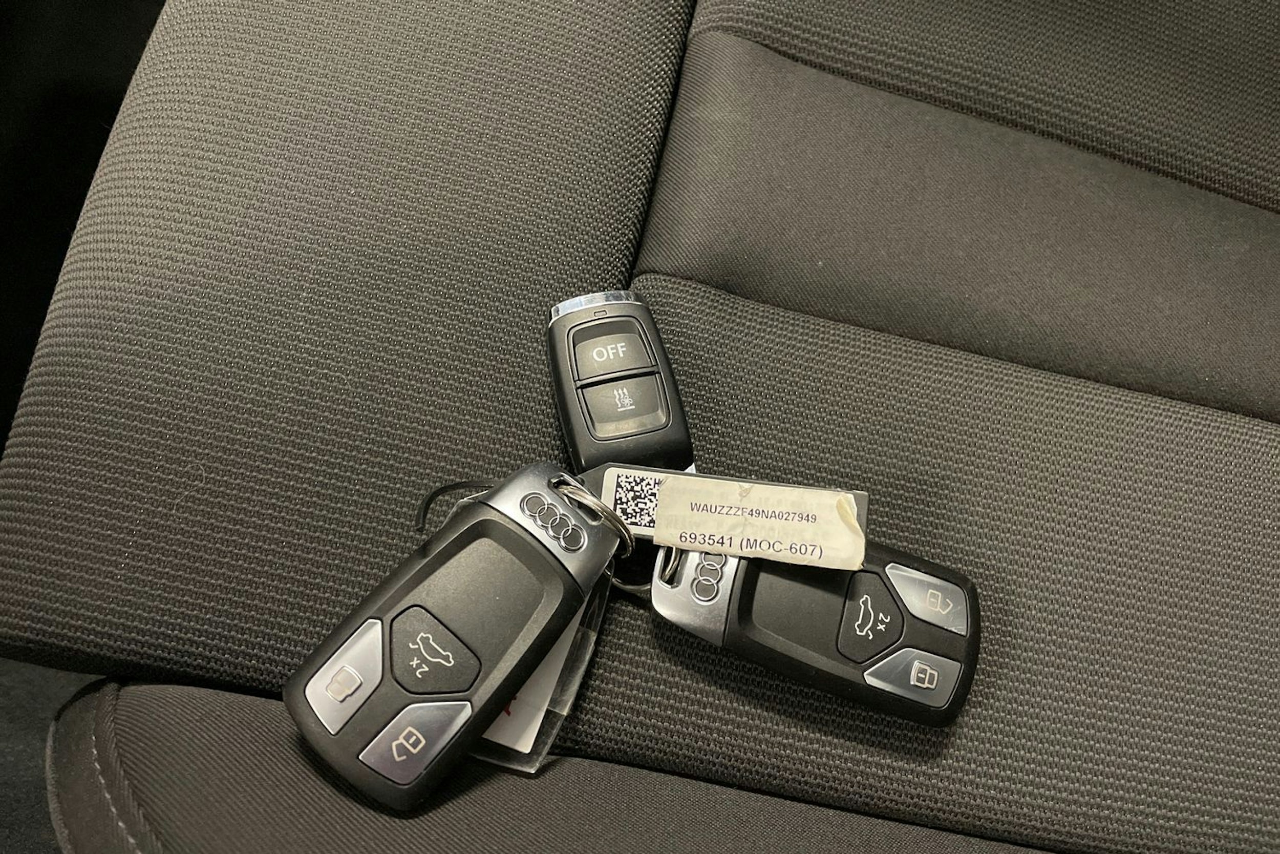 valkoinen Audi A4 allroad quattro 2022 kuva 20.