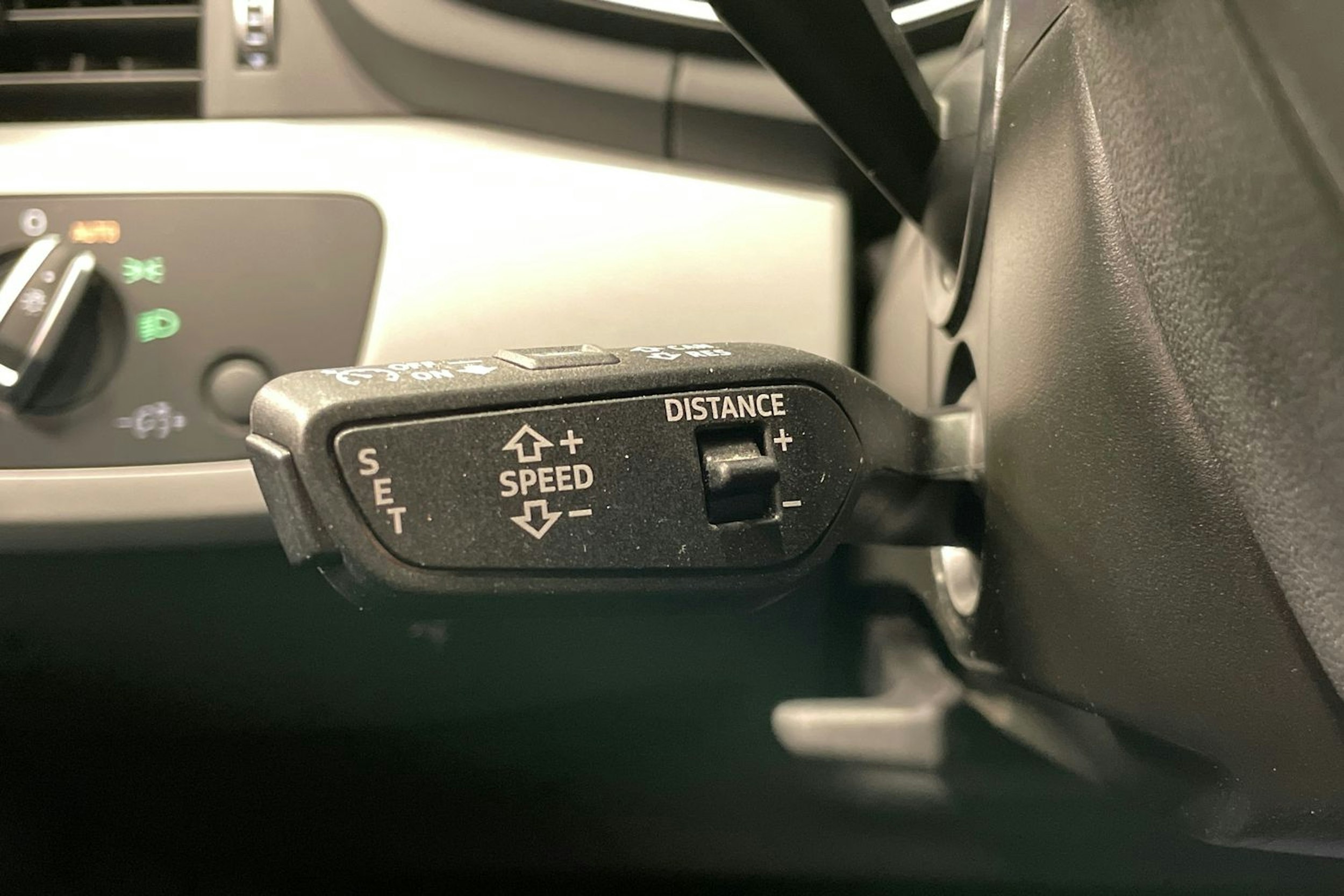 valkoinen Audi A4 allroad quattro 2022 kuva 21.