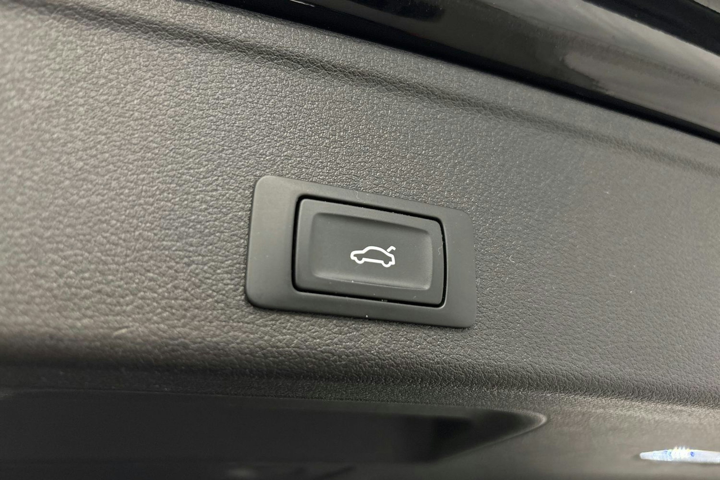 musta Audi A4 allroad quattro 2022 kuva 17.