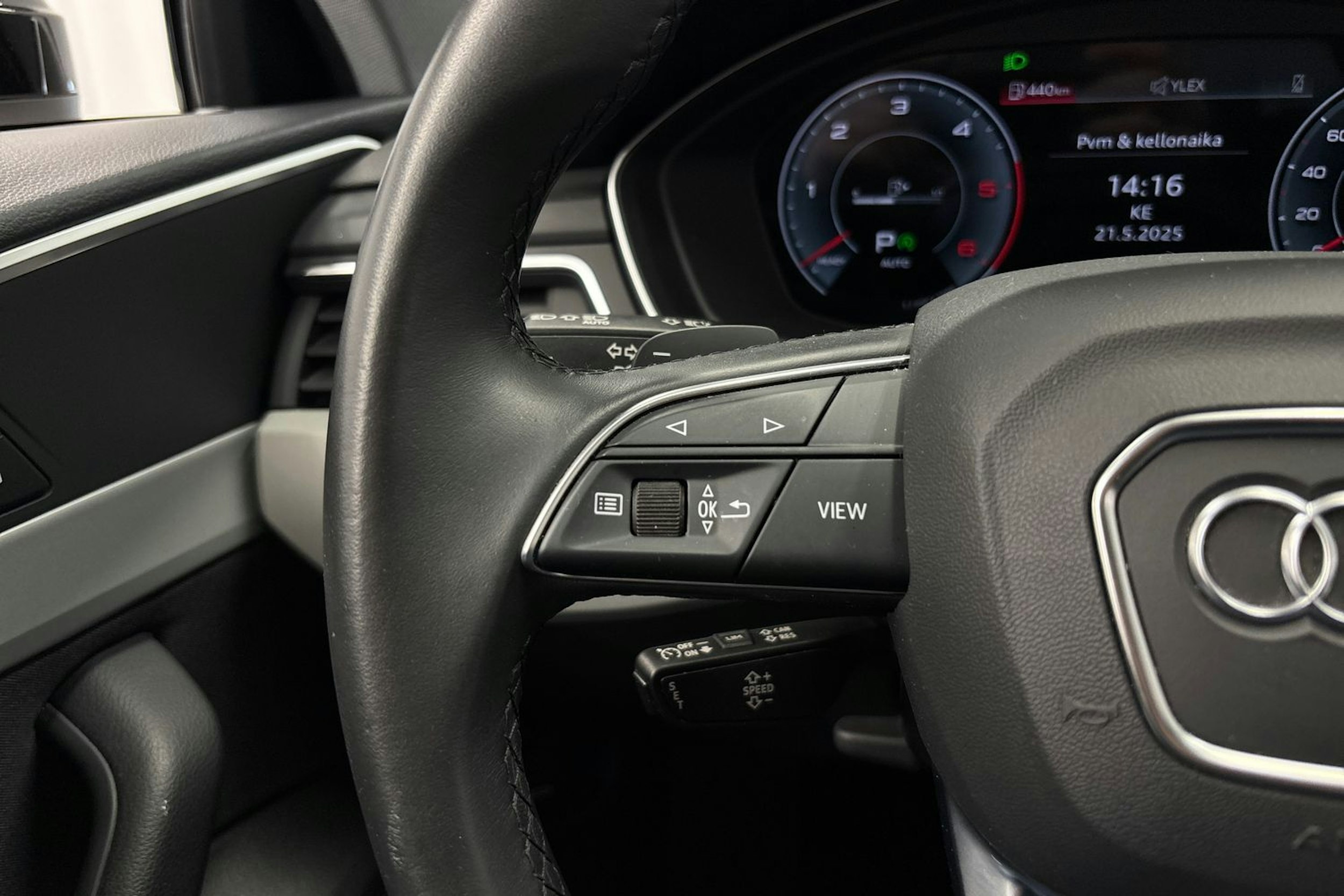 musta Audi A4 allroad quattro 2022 kuva 22.