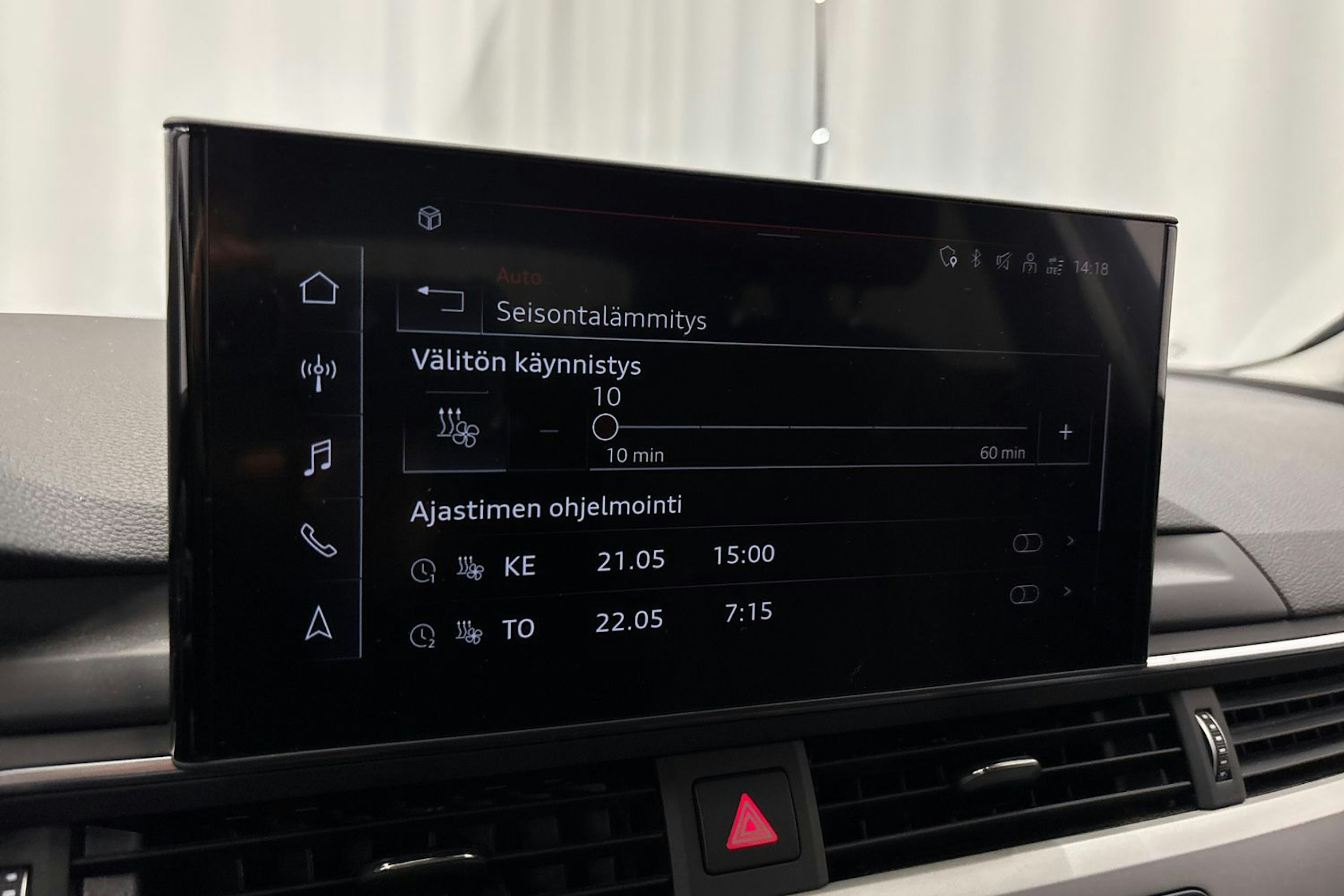 musta Audi A4 allroad quattro 2022 kuva 29.