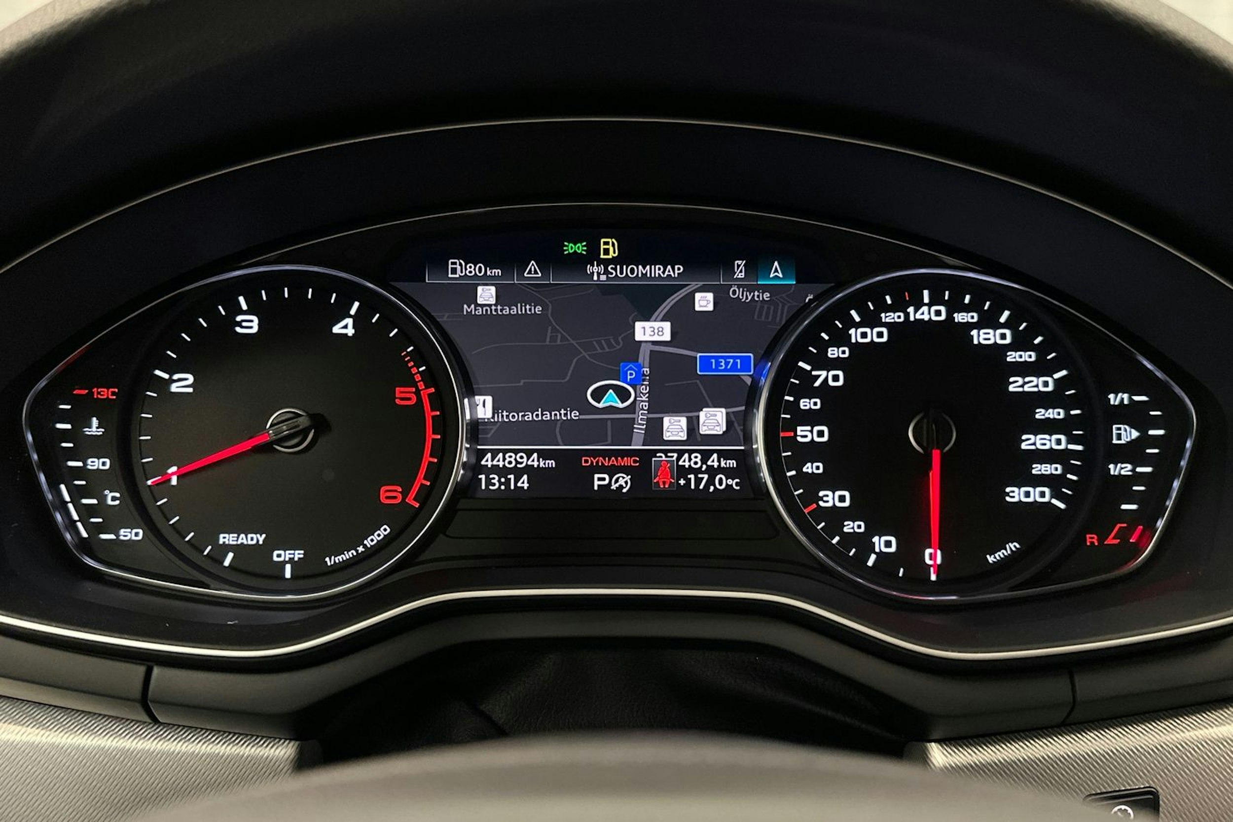 musta Audi A4 allroad quattro 2023 kuva 18.