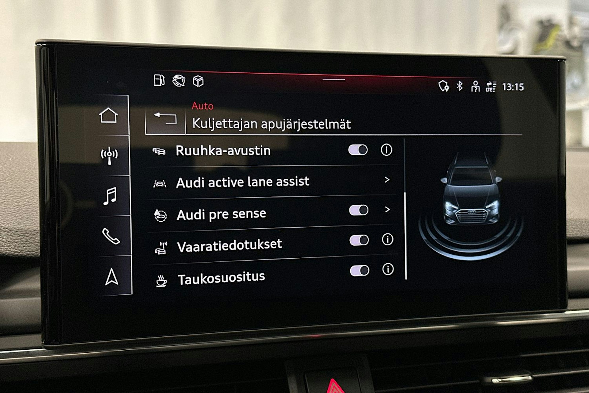 musta Audi A4 allroad quattro 2023 kuva 26.