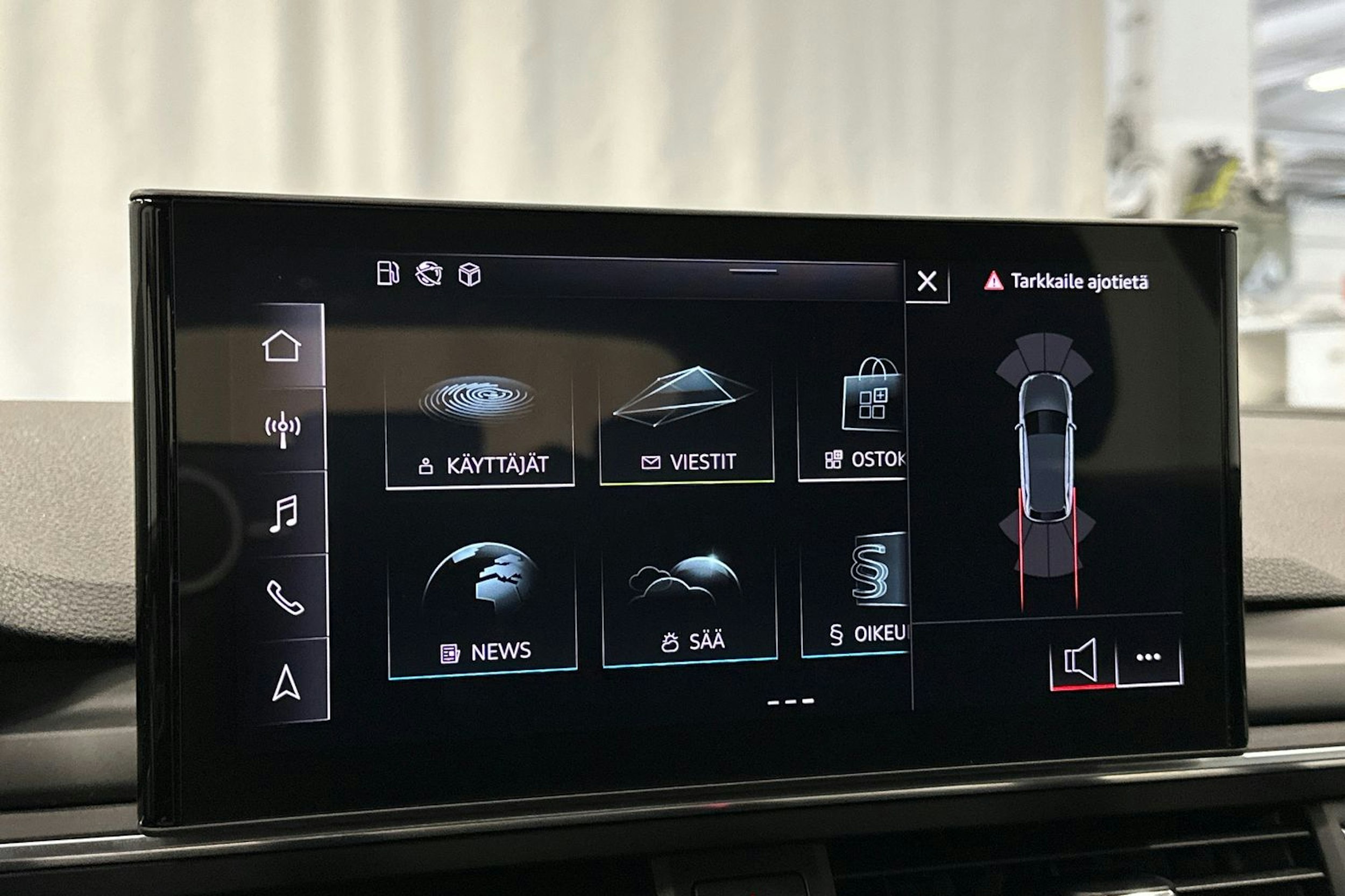 musta Audi A4 allroad quattro 2023 kuva 27.