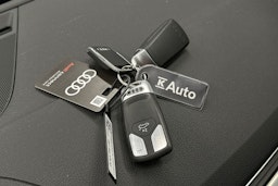 musta Audi A4 allroad quattro 2023 kuva 30.